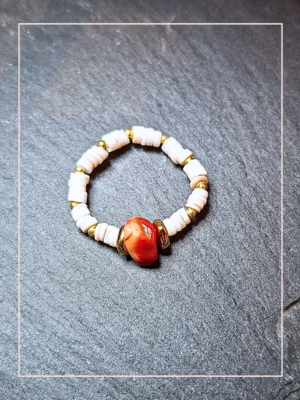 Créatrice de bijoux artisanaux autour des pierres fines Réunion