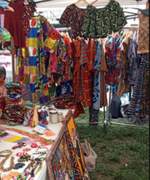 mode et des accessoires en tissu wax